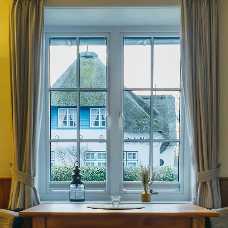 Ekke Nekkepenn Hotel Nebel